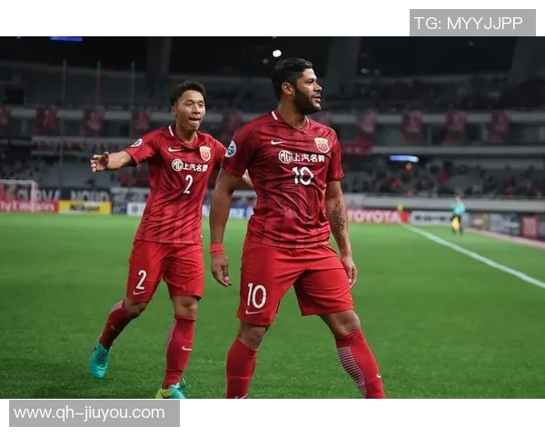 中超足球场建设现状分析及申花铁人场地改造情况探讨