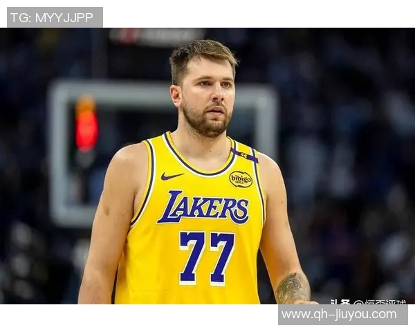 东契奇称赞斯玛特防守沟通能力强调队友们都愿意倾听他的意见