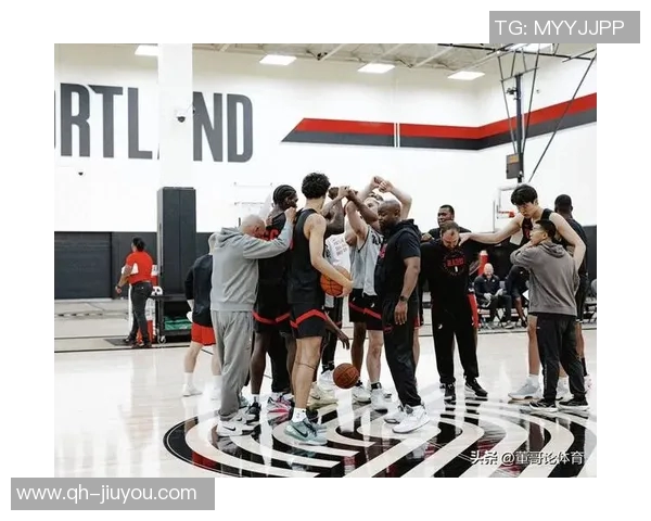 比卢普斯称赞杨瀚森挡拆后决策能力强调其出色的防守阅读能力